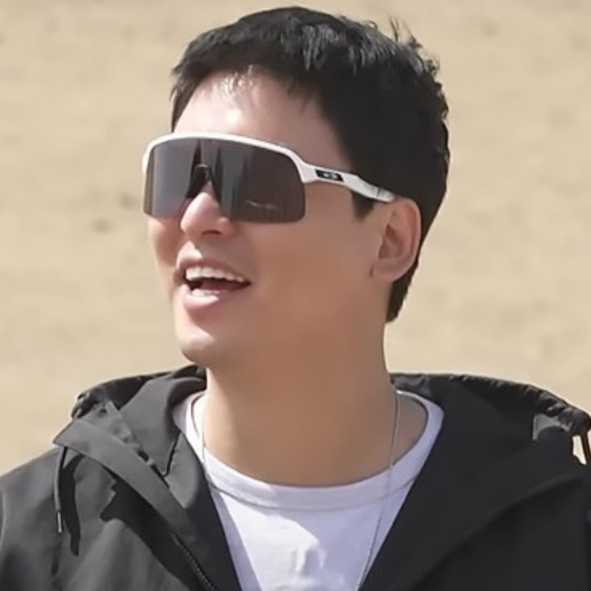 오클리 선글라스 수트로 라이트 (A) OO9463A-1939 변색렌즈